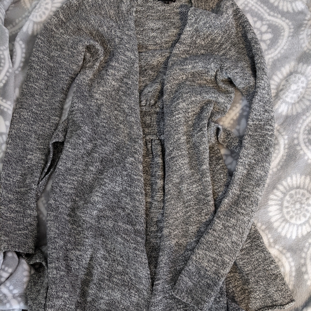4/$25 Gray with silver sparkles express sweater s